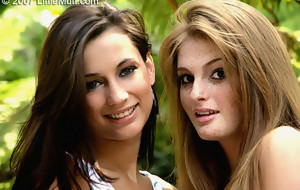 Faye Reagan y su amiga Georgia Jones 